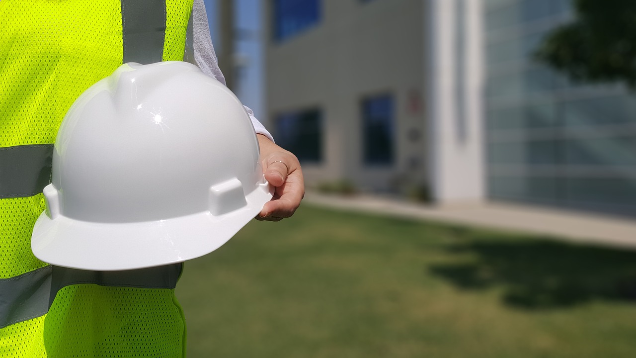 Is Hiring A Contractor Worth It:  Pros, Cons and What to Consider